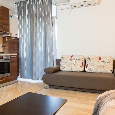Apartamento Garsoniere Dinu Bucarest Exterior foto