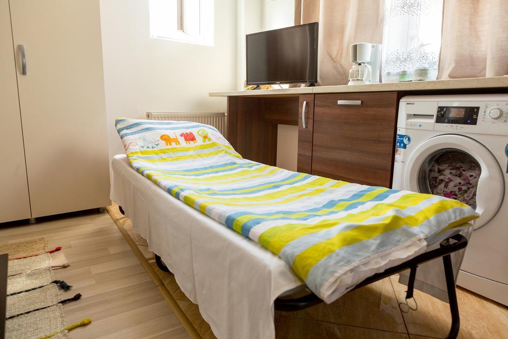 Apartamento Garsoniere Dinu Bucarest Exterior foto
