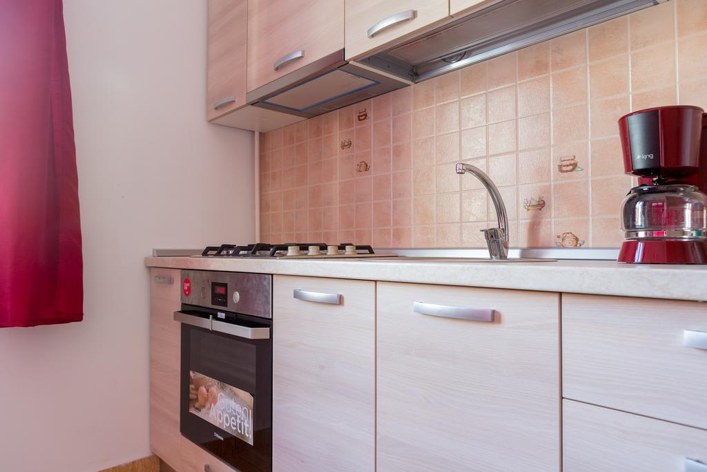 Apartamento Garsoniere Dinu Bucarest Exterior foto
